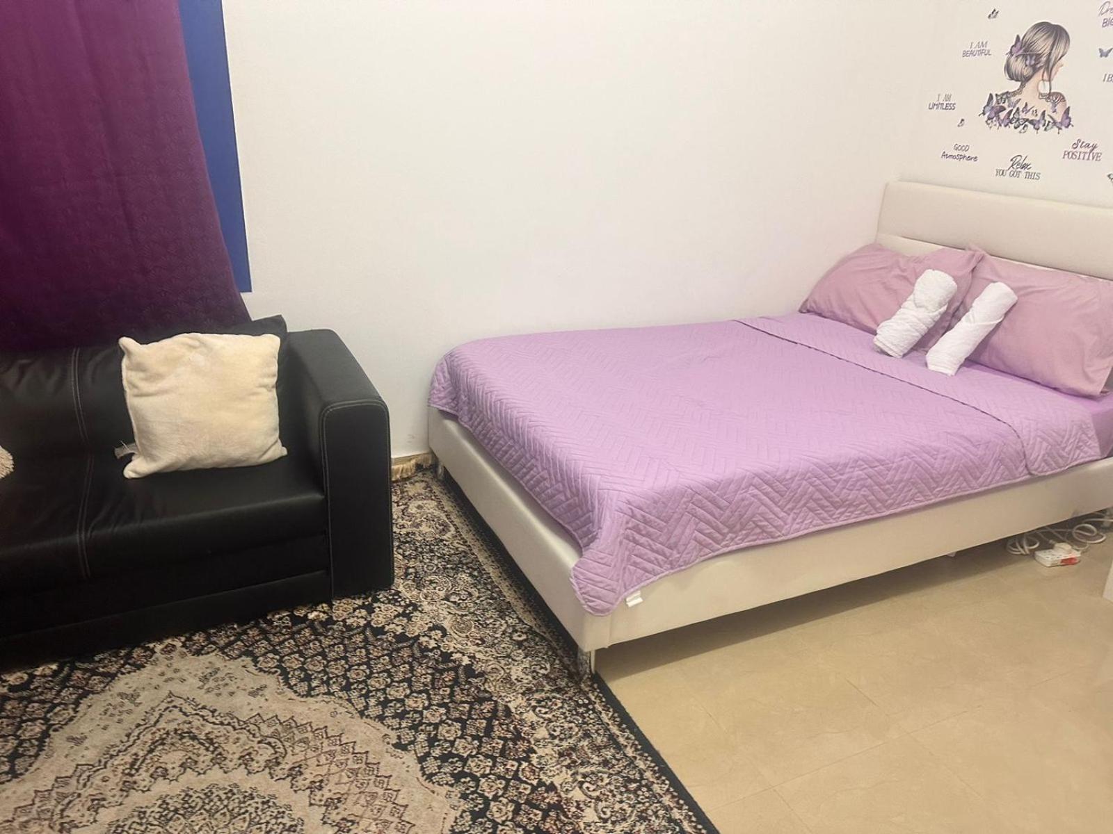 Ferienwohnung The Purple Place Abu Dhabi Exterior foto