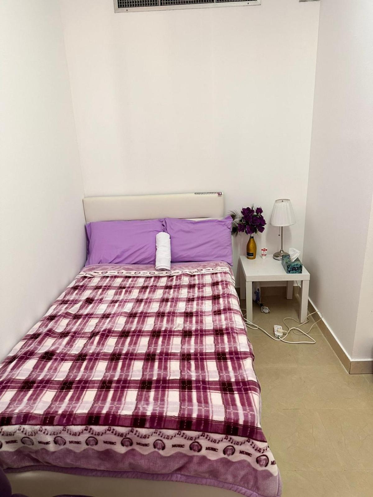 Ferienwohnung The Purple Place Abu Dhabi Exterior foto